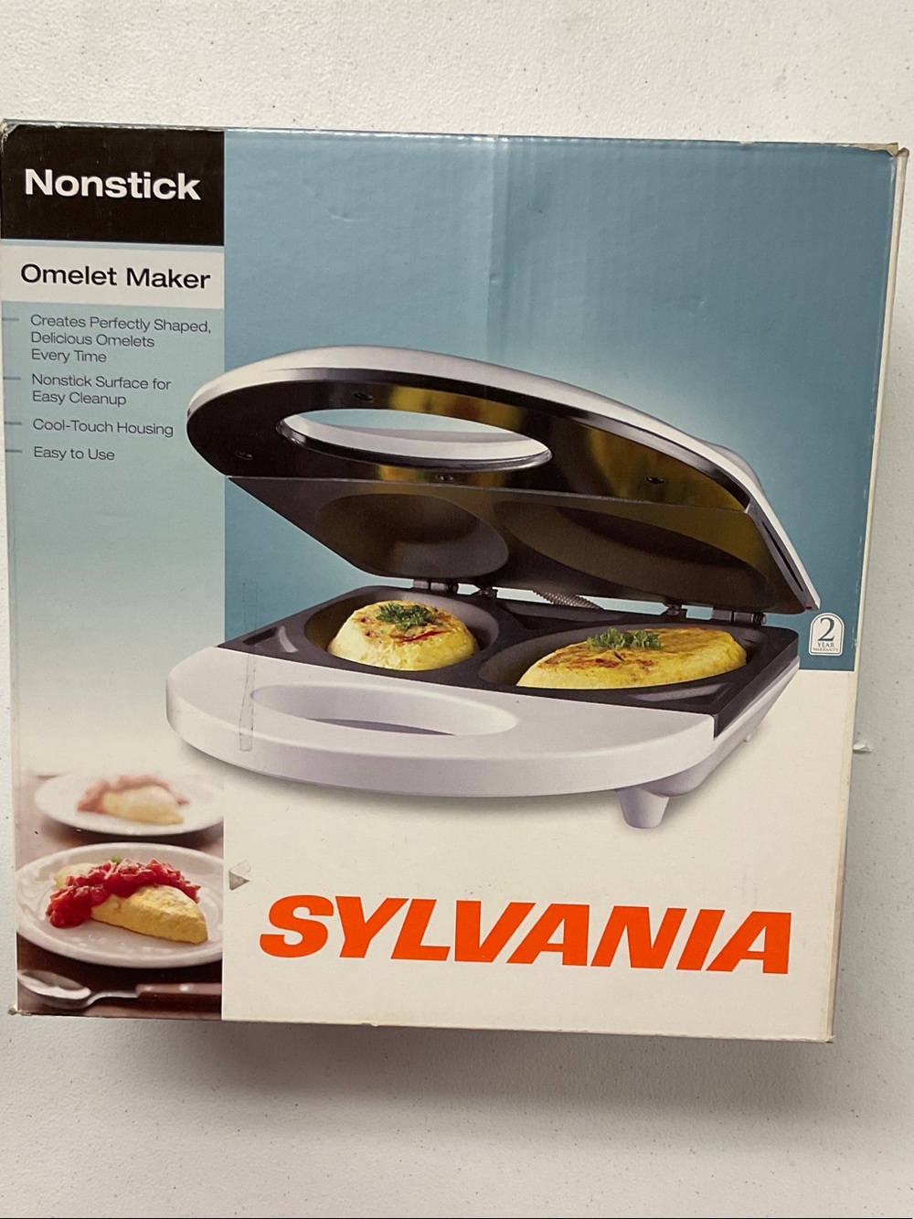 Sylvania Nonstick Omelet Maker - White & Black